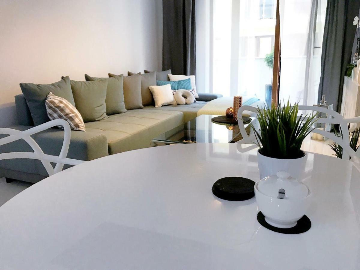 Icon Apartments Centrum 68 วรอตซวาฟ ภายนอก รูปภาพ